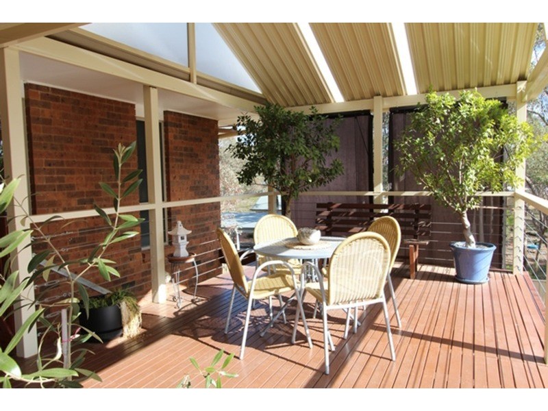 12 Clay Gully Court, Maiden Gully VIC 3551