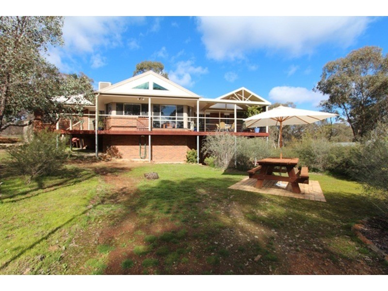 12 Clay Gully Court, Maiden Gully VIC 3551