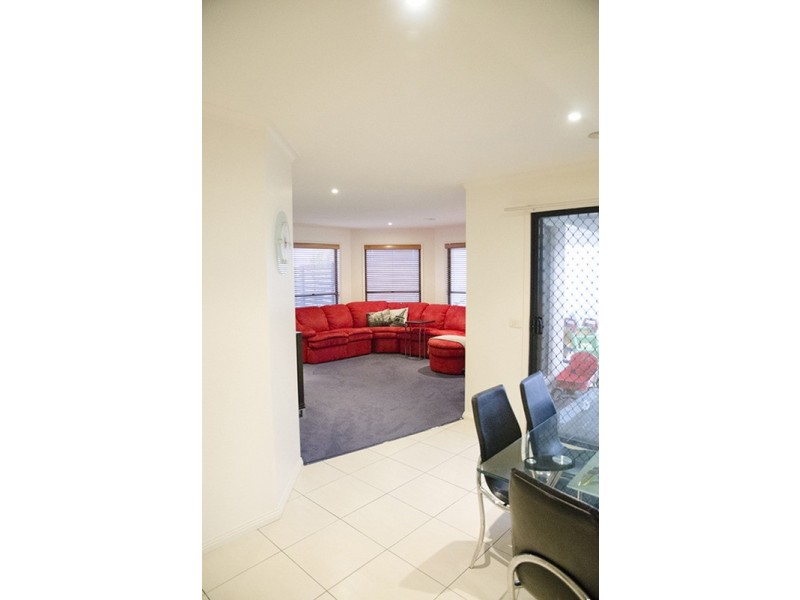 6 Grange Terrace, Golden Square VIC 3555