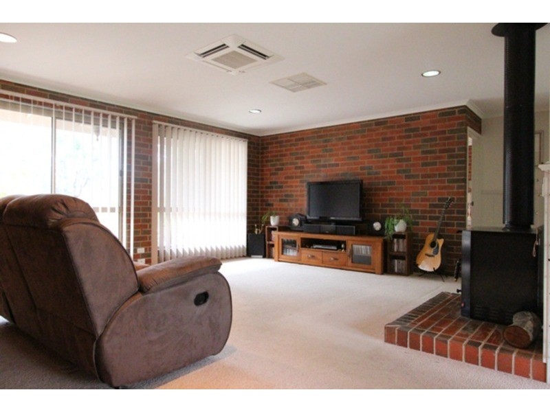 77 Brunel  Street, Huntly VIC 3551