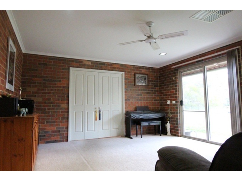 77 Brunel  Street, Huntly VIC 3551