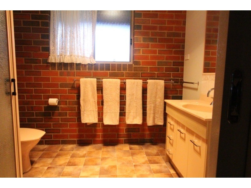 77 Brunel  Street, Huntly VIC 3551