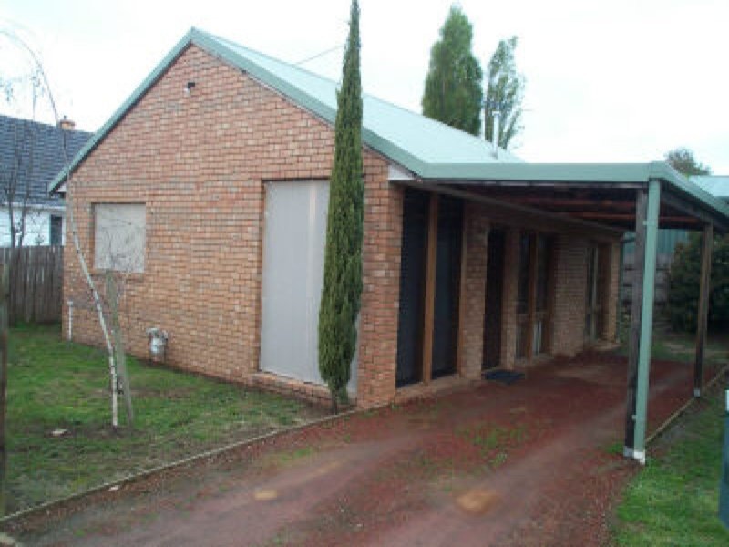1 Potters Lane, Kangaroo Flat VIC 3555