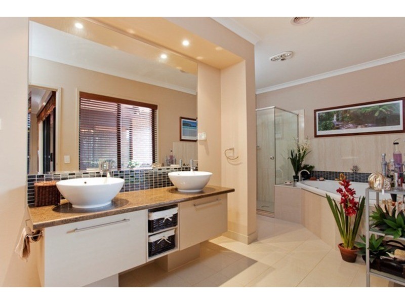 18 Lower Beckhams Road, Maiden Gully VIC 3551