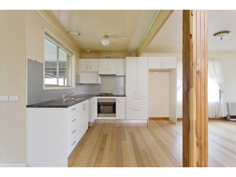 36 Derwent Drive, Long Gully VIC 3550