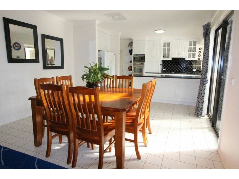 2 Hibiscus Court, Kangaroo Flat VIC 3555