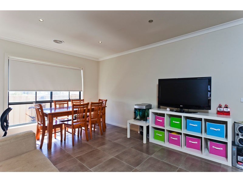 20 Sandhurst Drive, California Gully VIC 3556