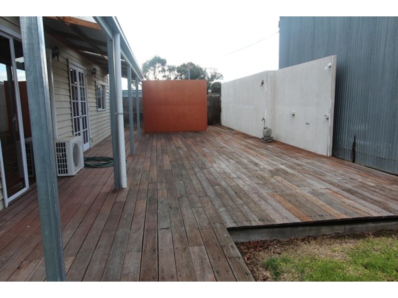 4 Walls Street, Eaglehawk VIC 3556