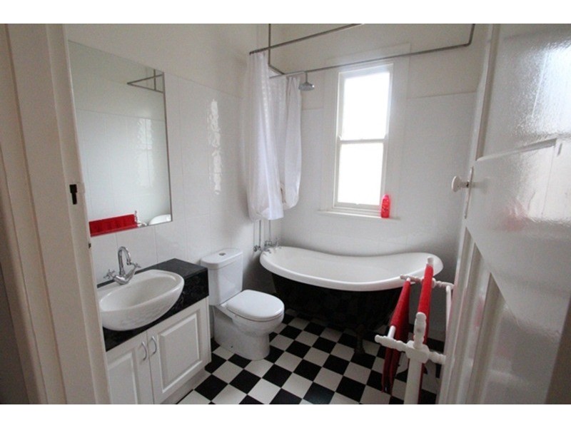 8 Skene Street, Kennington VIC 3550