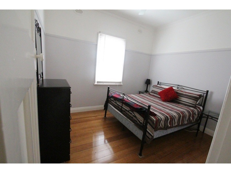 8 Skene Street, Kennington VIC 3550