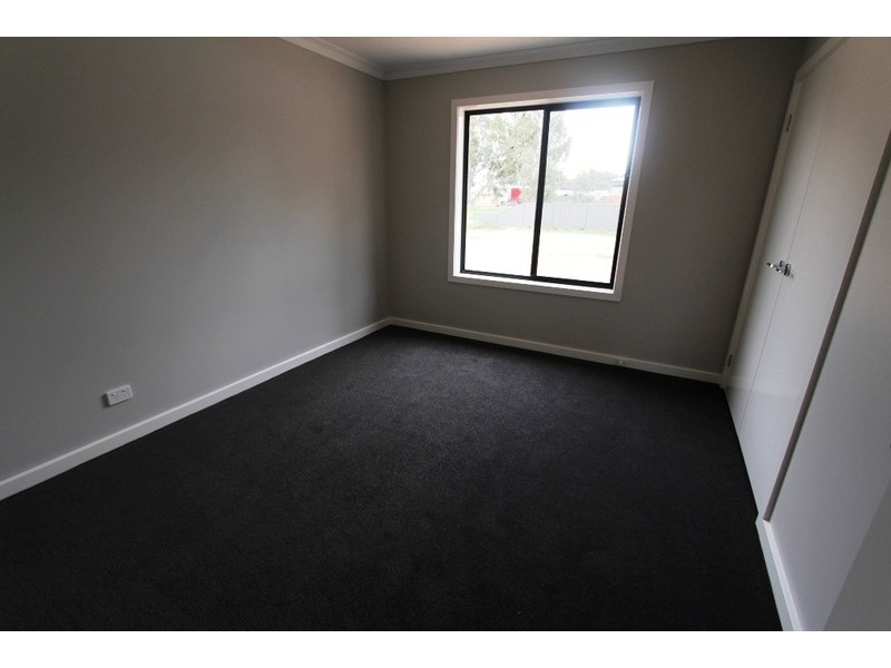 13 Roper Terrace, Epsom VIC 3551