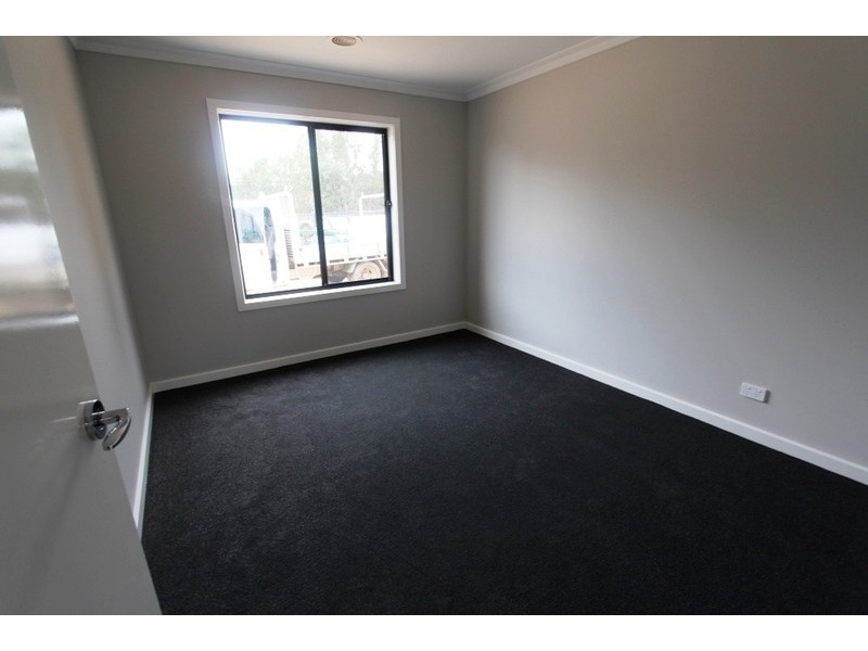 13 Roper Terrace, Epsom VIC 3551