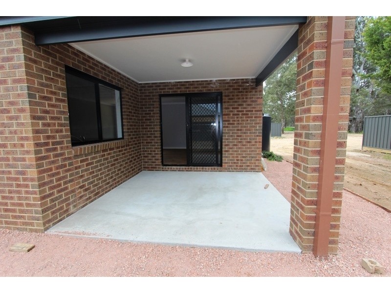 13 Roper Terrace, Epsom VIC 3551