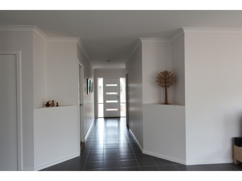 6  Regent  Street, Strathfieldsaye VIC 3551