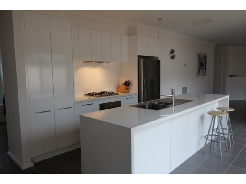 6  Regent  Street, Strathfieldsaye VIC 3551