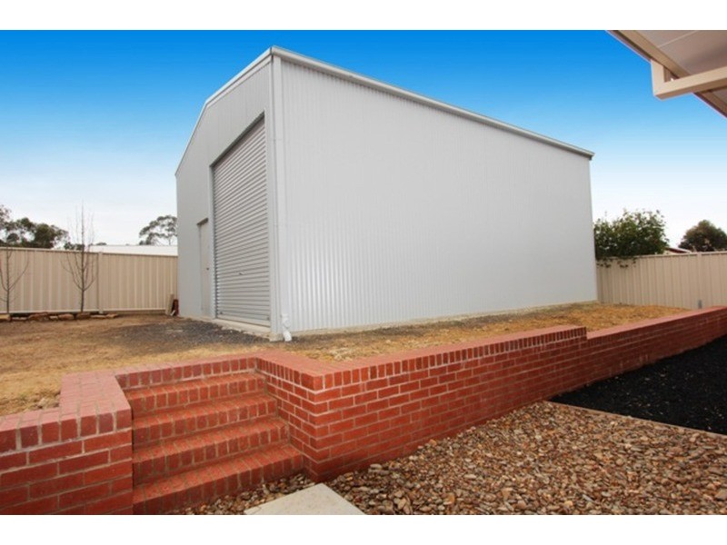 6  Regent  Street, Strathfieldsaye VIC 3551