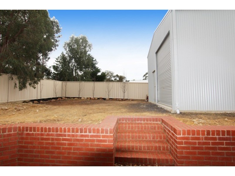 6  Regent  Street, Strathfieldsaye VIC 3551