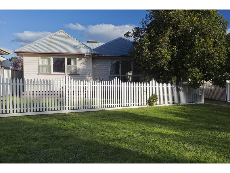 64 Bannister Street, North Bendigo VIC 3550