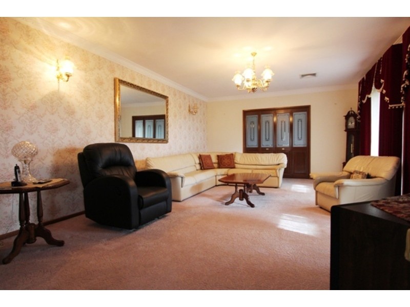 276 – 280 Midland Highway, Epsom VIC 3551