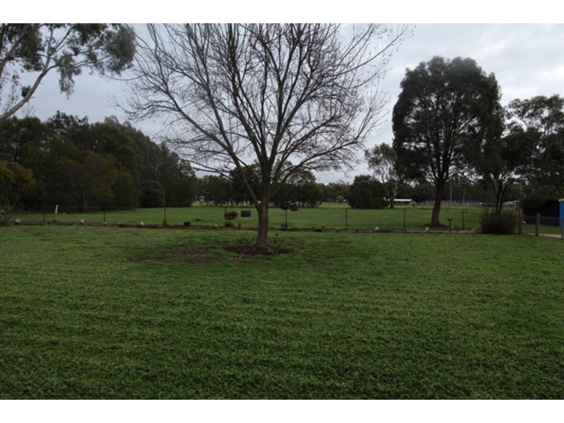 77 Brunel Street, Huntly VIC 3551