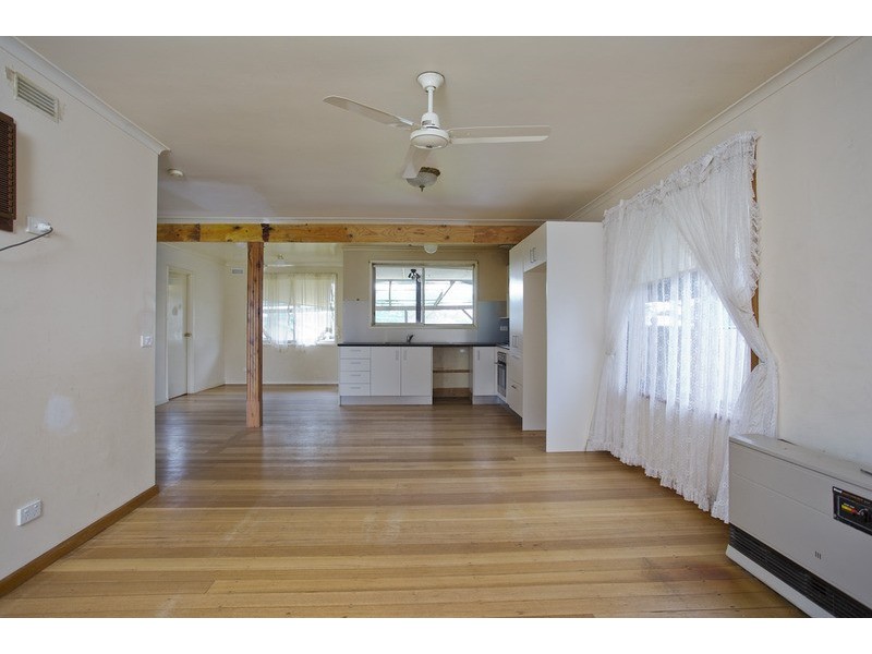 36 Derwent Drive, Long Gully VIC 3550