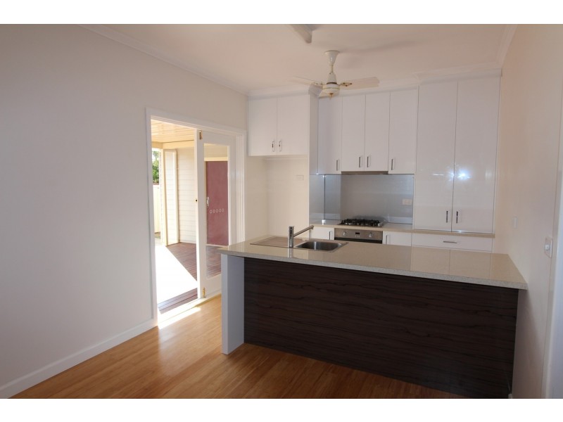 17 Royal Avenue, Kennington VIC 3550