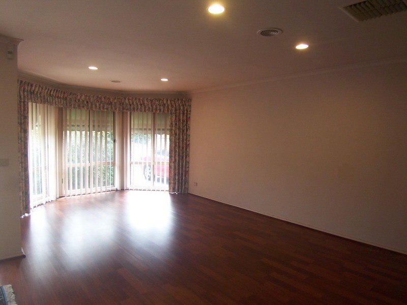 3 McCurrach Place, East Bendigo VIC 3550