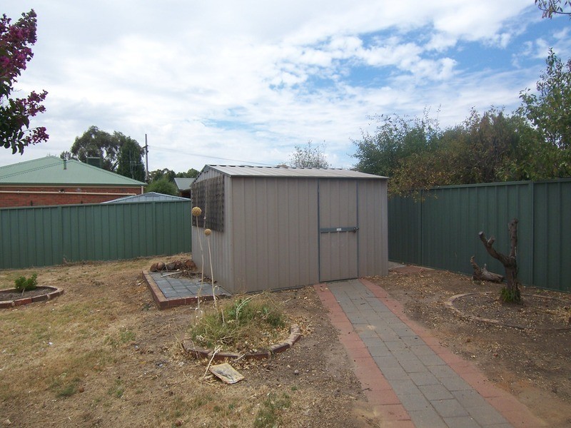 3 McCurrach Place, East Bendigo VIC 3550