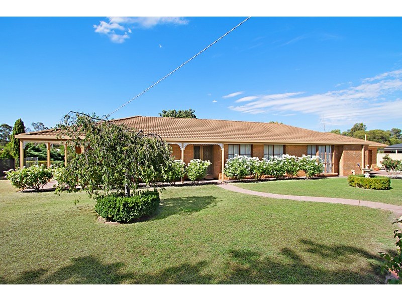 6 Shearers Run, Maiden Gully VIC 3551