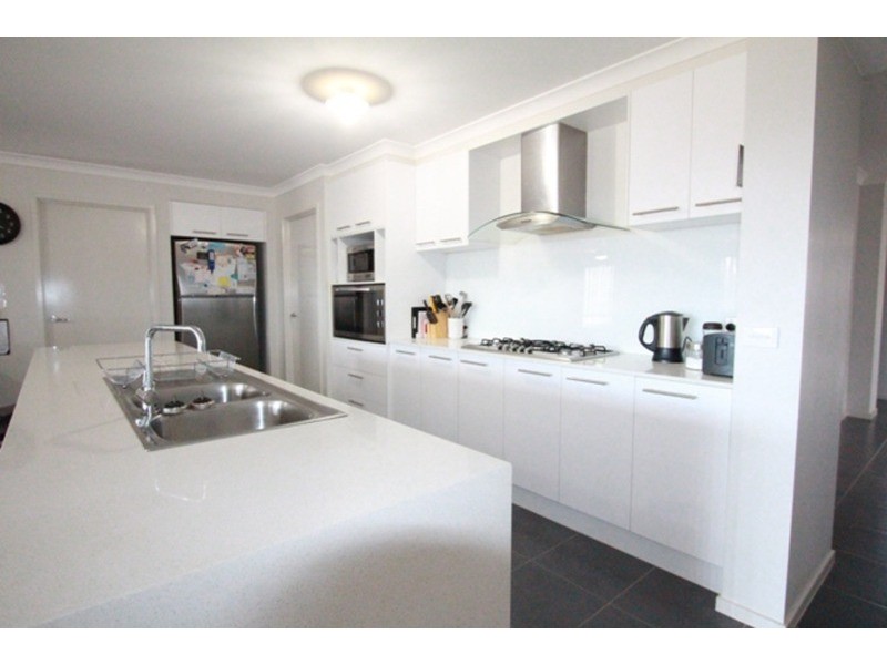 4 Stanson Place, Maiden Gully VIC 3551