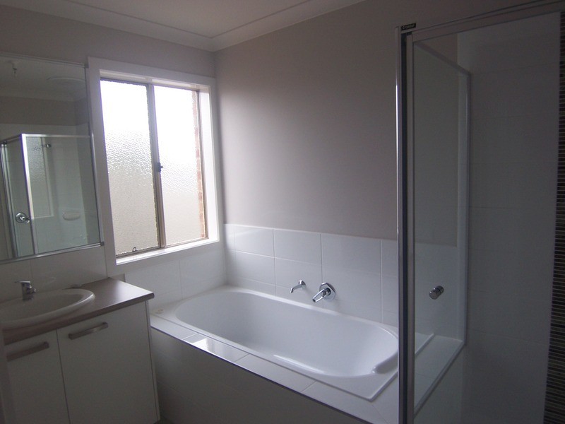 21 Bronze Drive, Kangaroo Flat VIC 3555