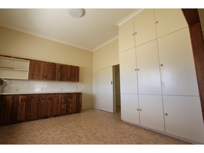 5 King  Street, Dingee VIC 3571