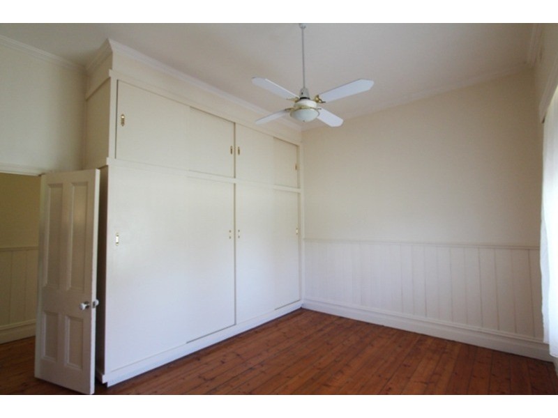 5 King  Street, Dingee VIC 3571