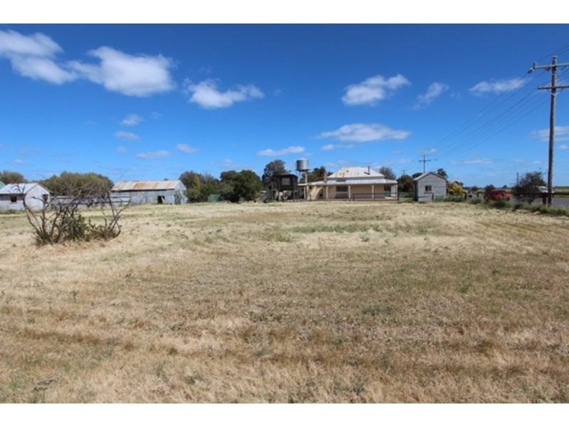 5 King  Street, Dingee VIC 3571