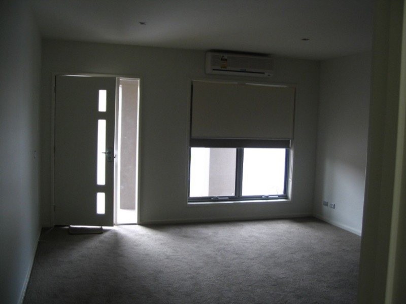 9/7a Curtin Street, Flora Hill VIC 3550