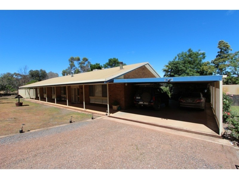 6 Midson Street, Maiden Gully VIC 3551