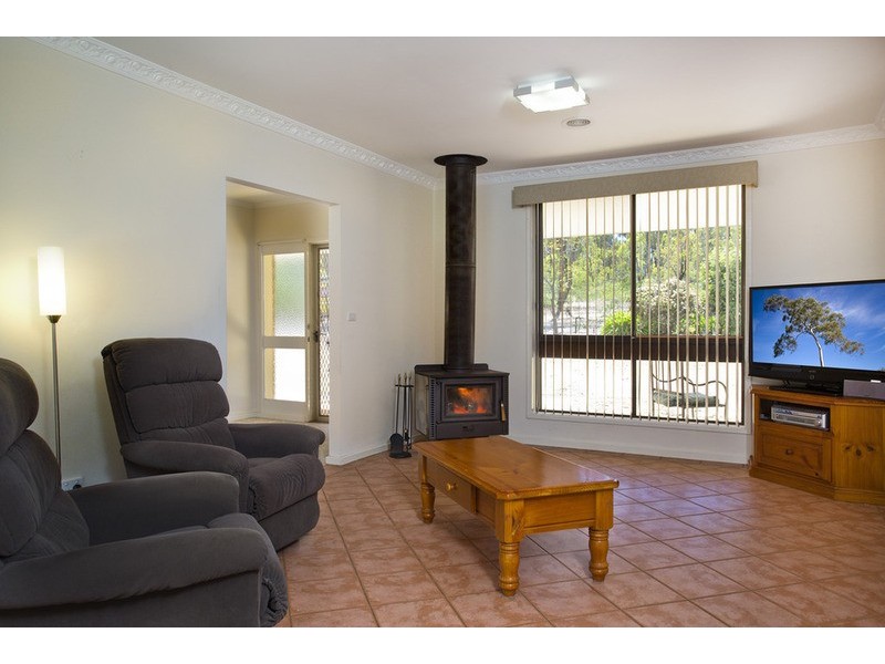 6 Midson Street, Maiden Gully VIC 3551