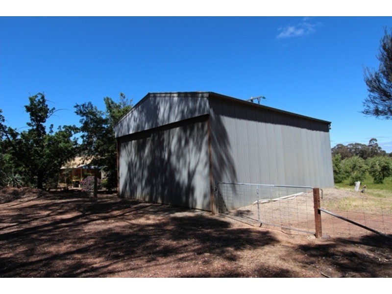 6 Midson Street, Maiden Gully VIC 3551