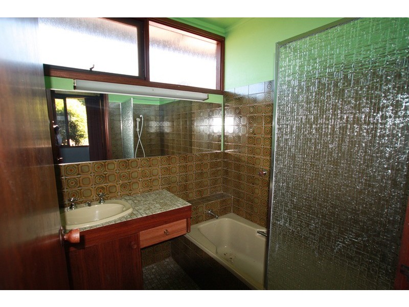 5 Archer Street, Kangaroo Flat VIC 3555