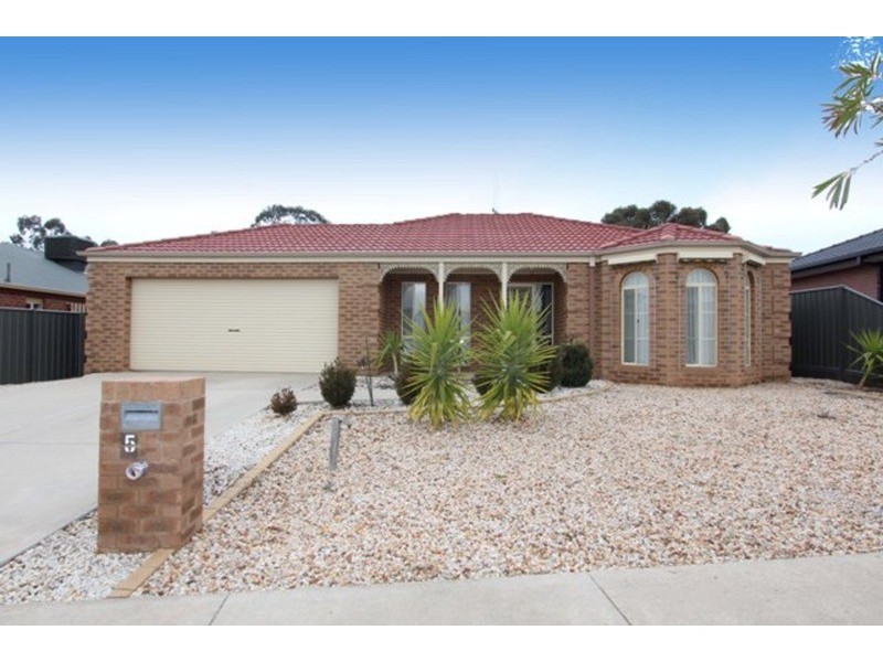 5 Abbey Close, Eaglehawk VIC 3556