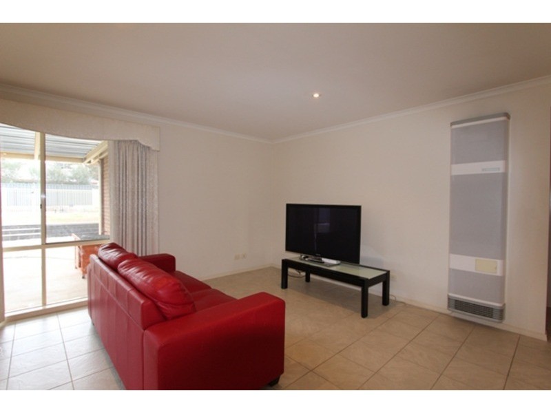 5 Abbey Close, Eaglehawk VIC 3556