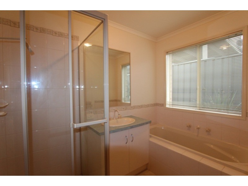 5 Abbey Close, Eaglehawk VIC 3556