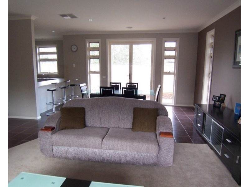 3/131 Havlin Street East, Flora Hill VIC 3550