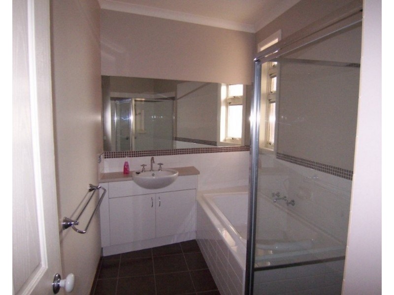 3/131 Havlin Street East, Flora Hill VIC 3550