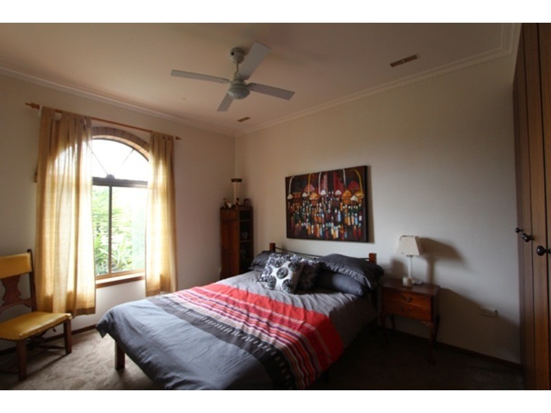 22 Olinda Street, Quarry Hill VIC 3550