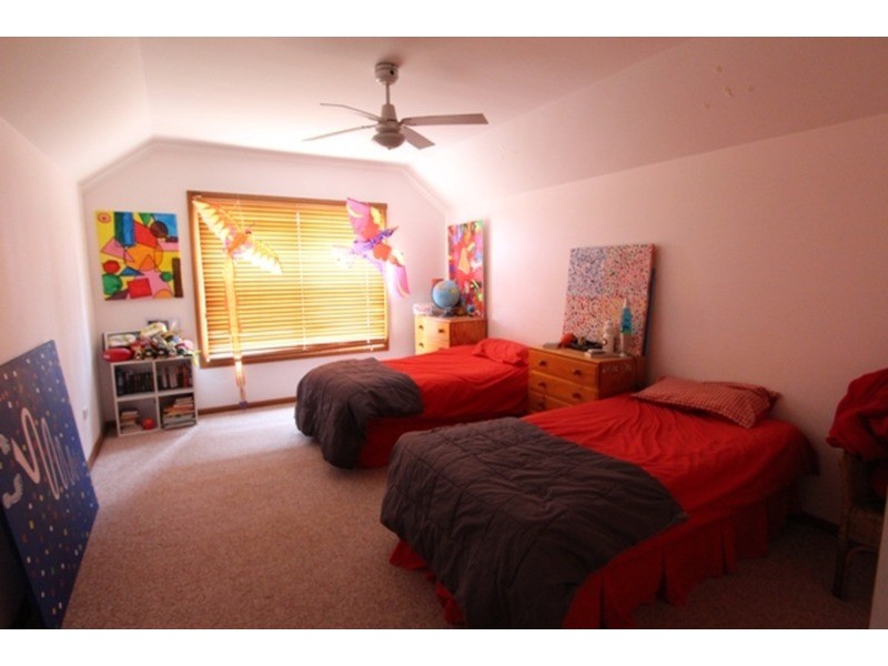 22 Olinda Street, Quarry Hill VIC 3550