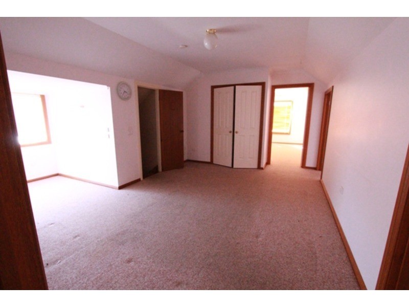 22 Olinda Street, Quarry Hill VIC 3550