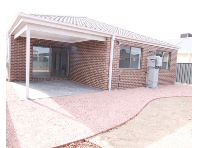 53 Greenfield Drive, Epsom VIC 3551
