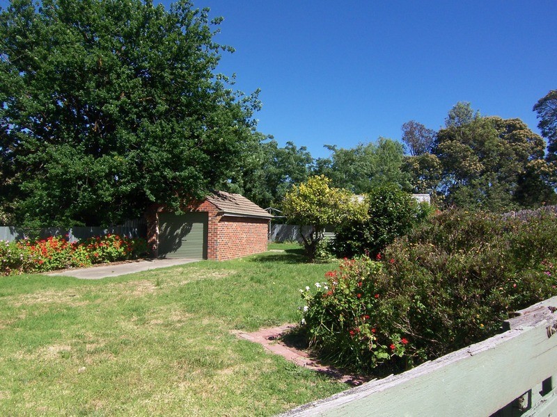 7 Weeroona Avenue, Bendigo VIC 3550