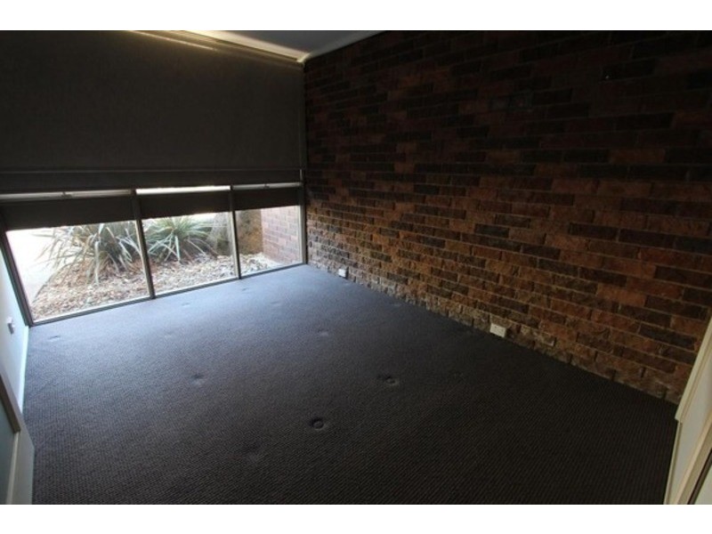 2/90 Havlin West Street, Quarry Hill VIC 3550